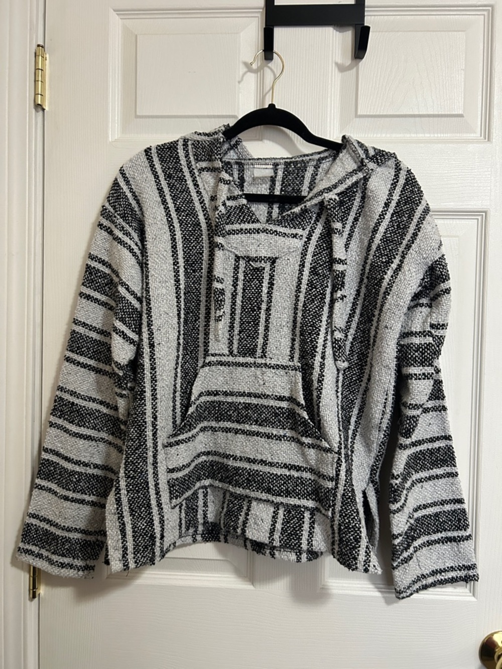 Striped Baja Hoodie Sweater - Black & White